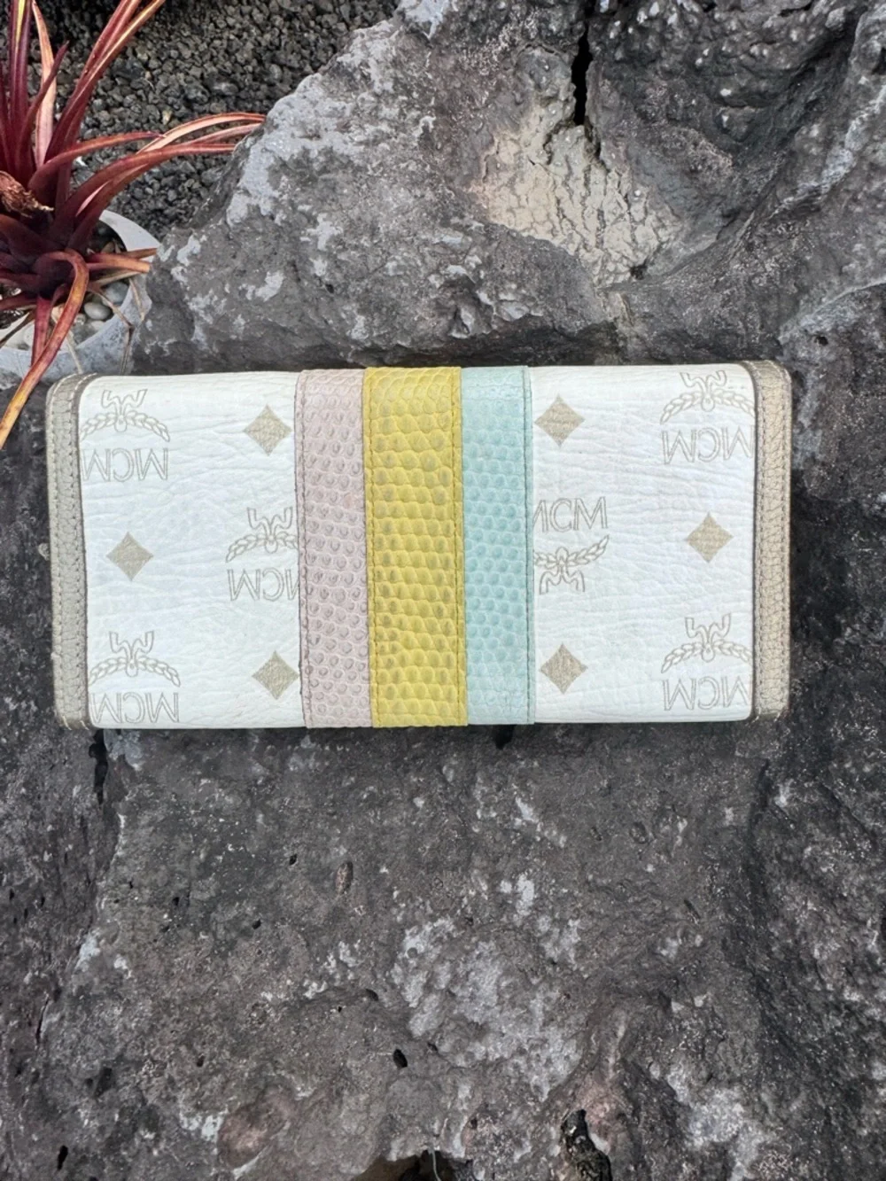 MCM Visetos Stripe Continental Wallet Cream Multicolor Leather Logo Long Wallet
